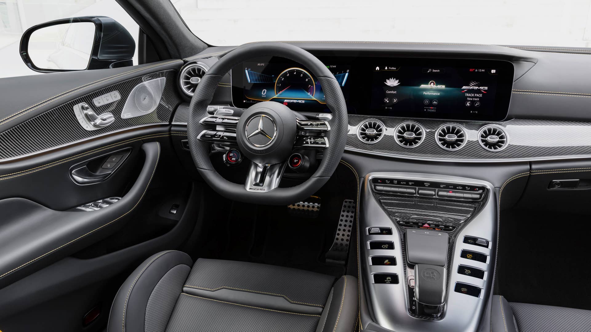Mercedes-AMG GT 63 S 4MATIC+ (Kraftstoffverbrauch kombiniert WLTP: 13,5–13,0 l/100 km, CO2-Emissionen kombiniert WLTP: 308–295 g/km); 2022; Exterieur: selenitgrau magno; Interieur: Leder Exklusiv Nappa titangrau pearl/schwarz mit gelben Kontrastziernähten, Performance Lenkrad in Leder Nappa mit Lenkradtasten // Mercedes-AMG GT 63 S 4MATIC+ (fuel consumption combined WLTP: 13.5–13.0 l/100 km, CO2 emissions combined WLTP: 308–295 g/km); 2022; exterior: selenite grey magno; interior: exclusive leather nappa titan grey pearl/black with yellow stitching, steering wheel in nappa leather with steering wheel buttons