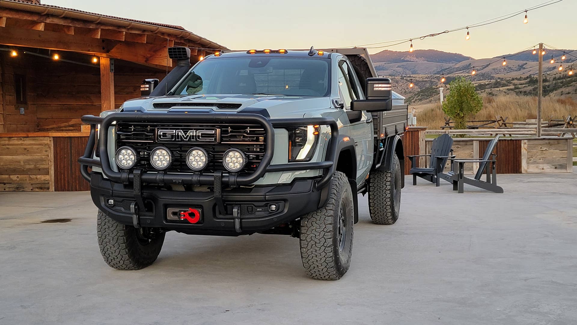 GMC and AEV reveal Sierra Grande upfit SEMA concept - Autoblog