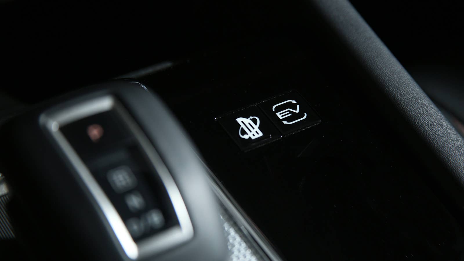 2023 Mitsubishi Outlander PHEV