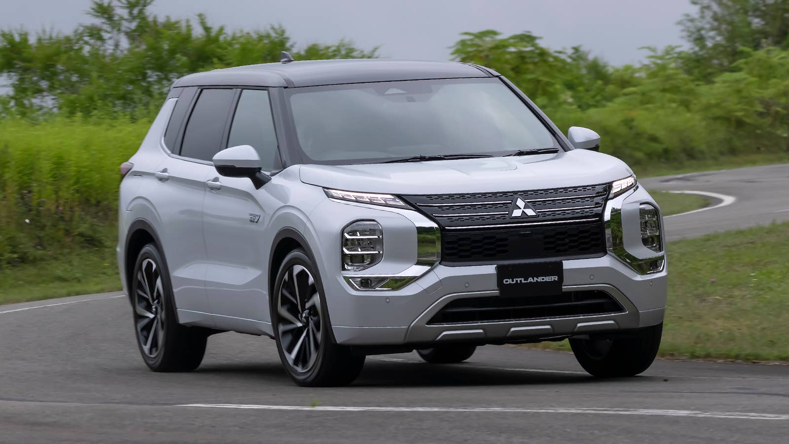 2023 Mitsubishi Outlander PHEV