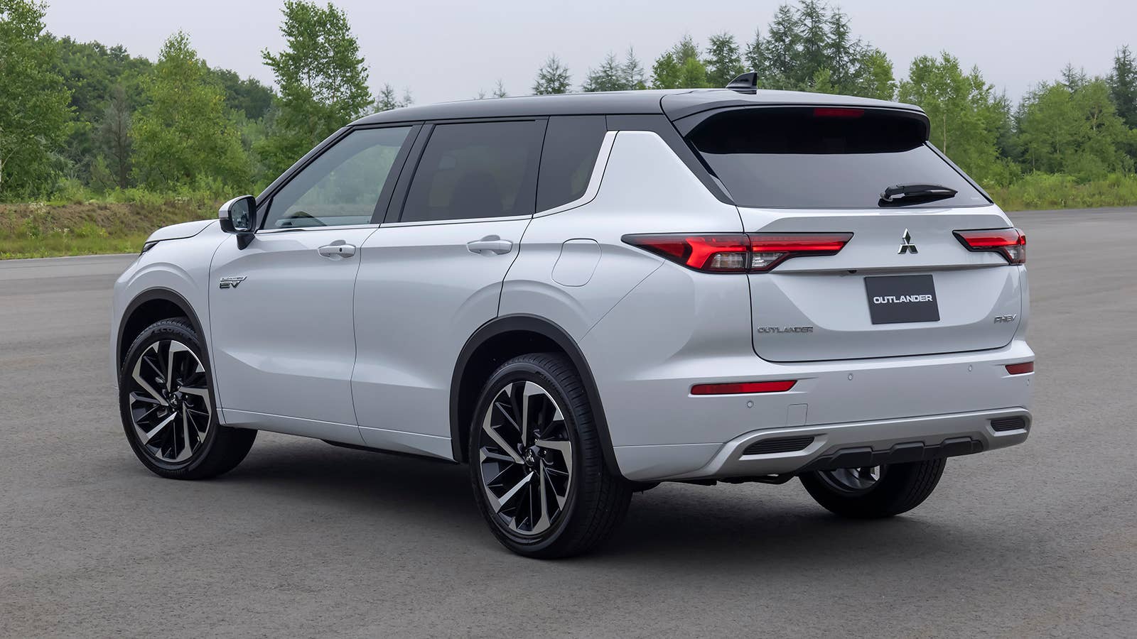 2023 Mitsubishi Outlander PHEV