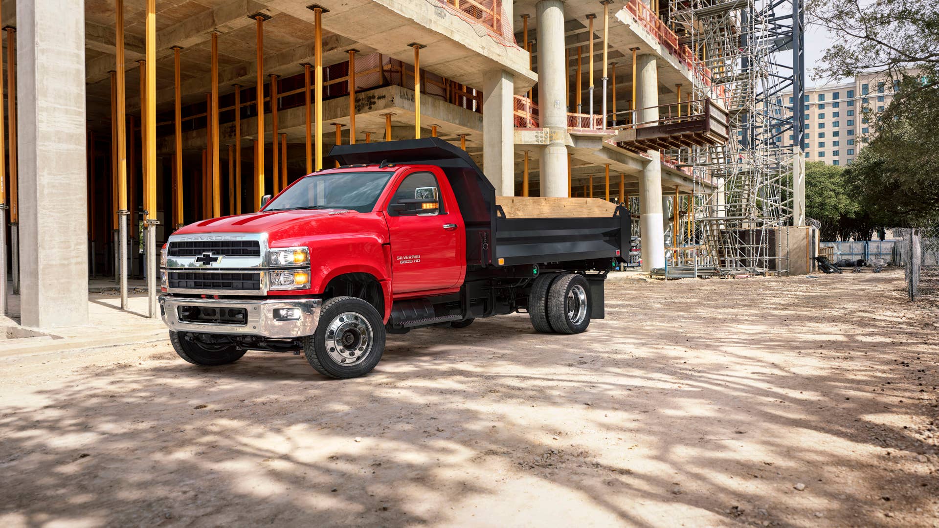Chevrolet Unveils the 2019 Silverado 4500HD, 5500HD and 6500HD at NTEA The Work Truck Show