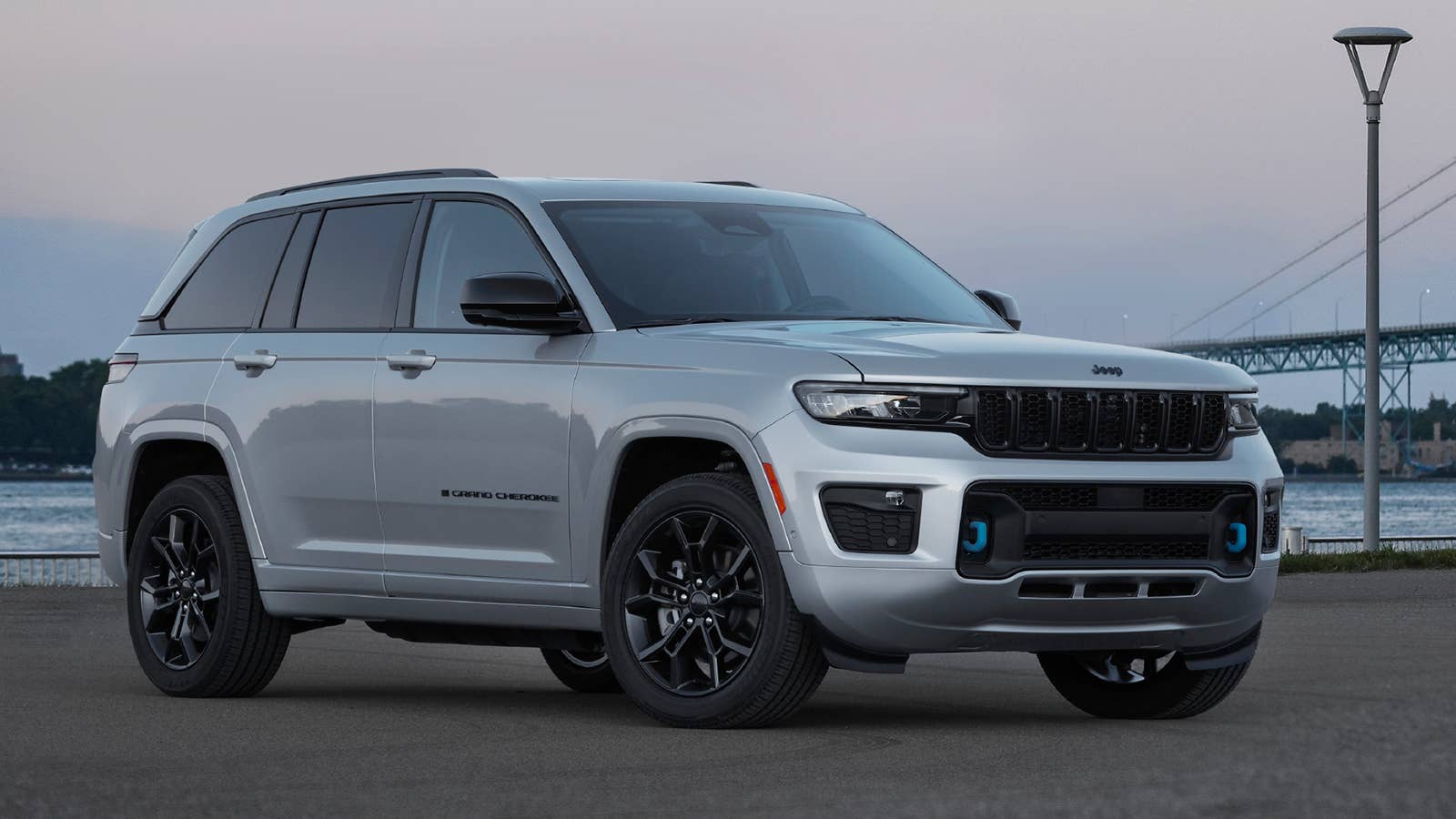 2023 Jeep Grand Cherokee 4xe 30th Anniversary edition