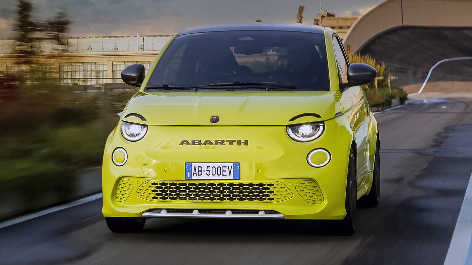 2023 Fiat 500e Abarth