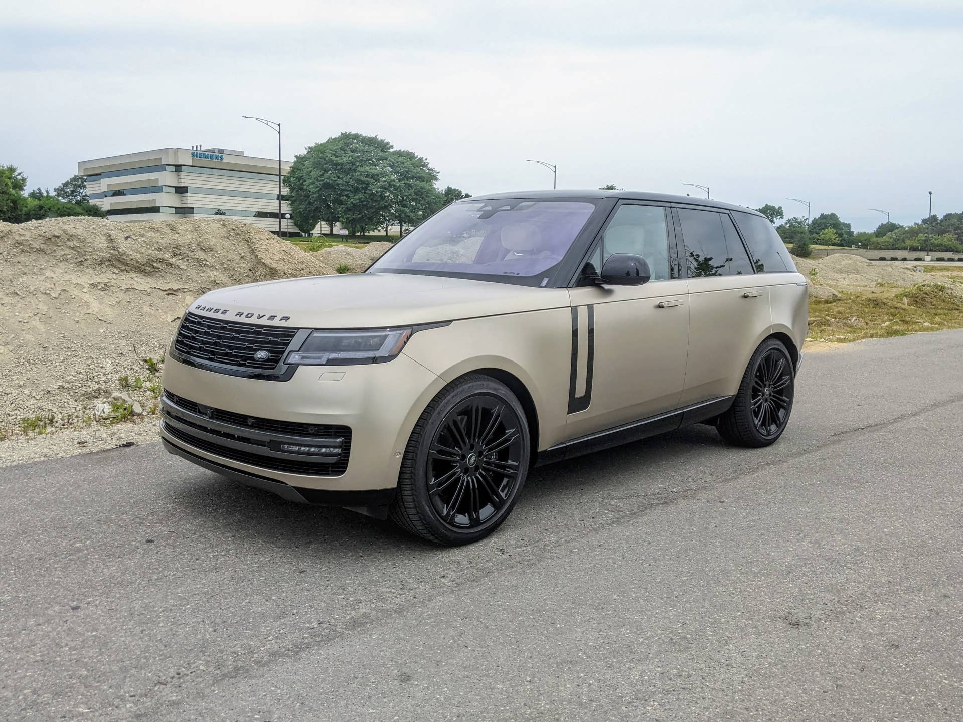 2022 Range Rover First Drive Review: Champagne supernova in the drive ...