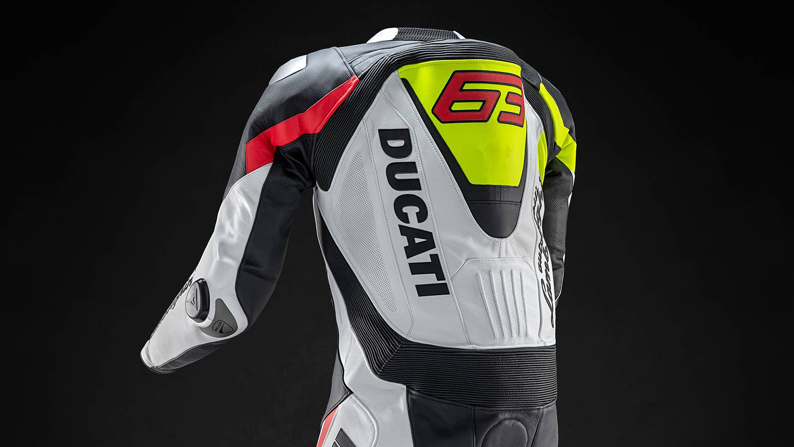Ducati Streetfighter V4 Lamborghini riding gear