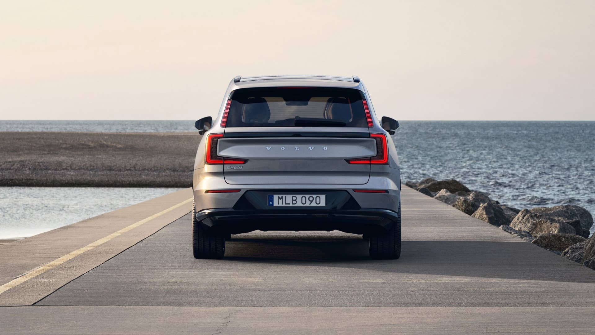 Volvo EX90