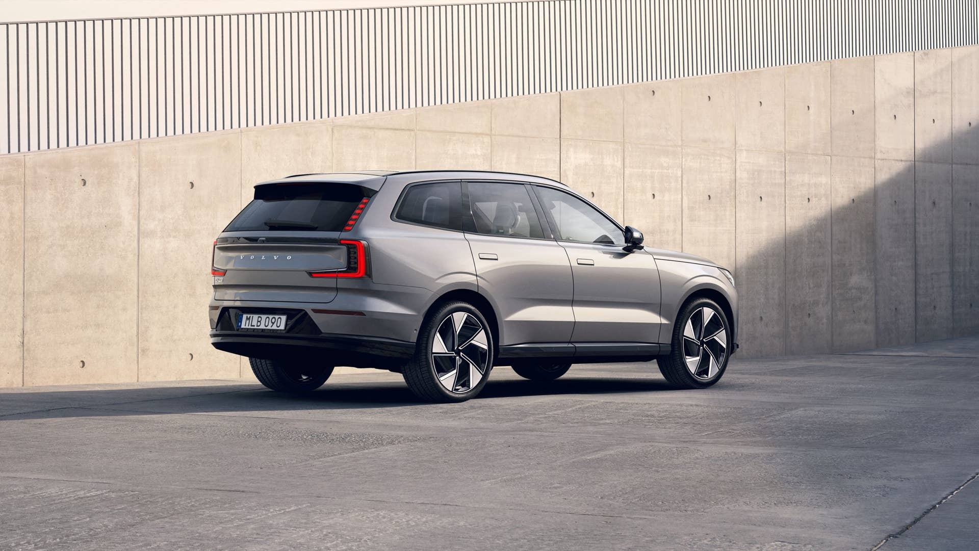 Volvo EX90