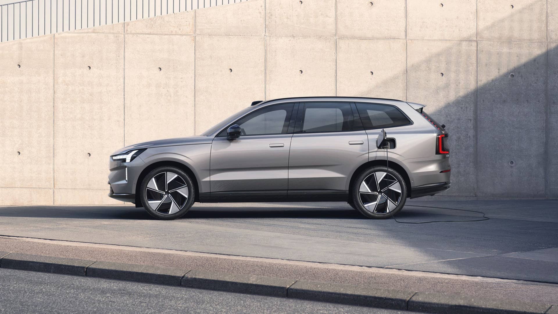 Volvo EX90