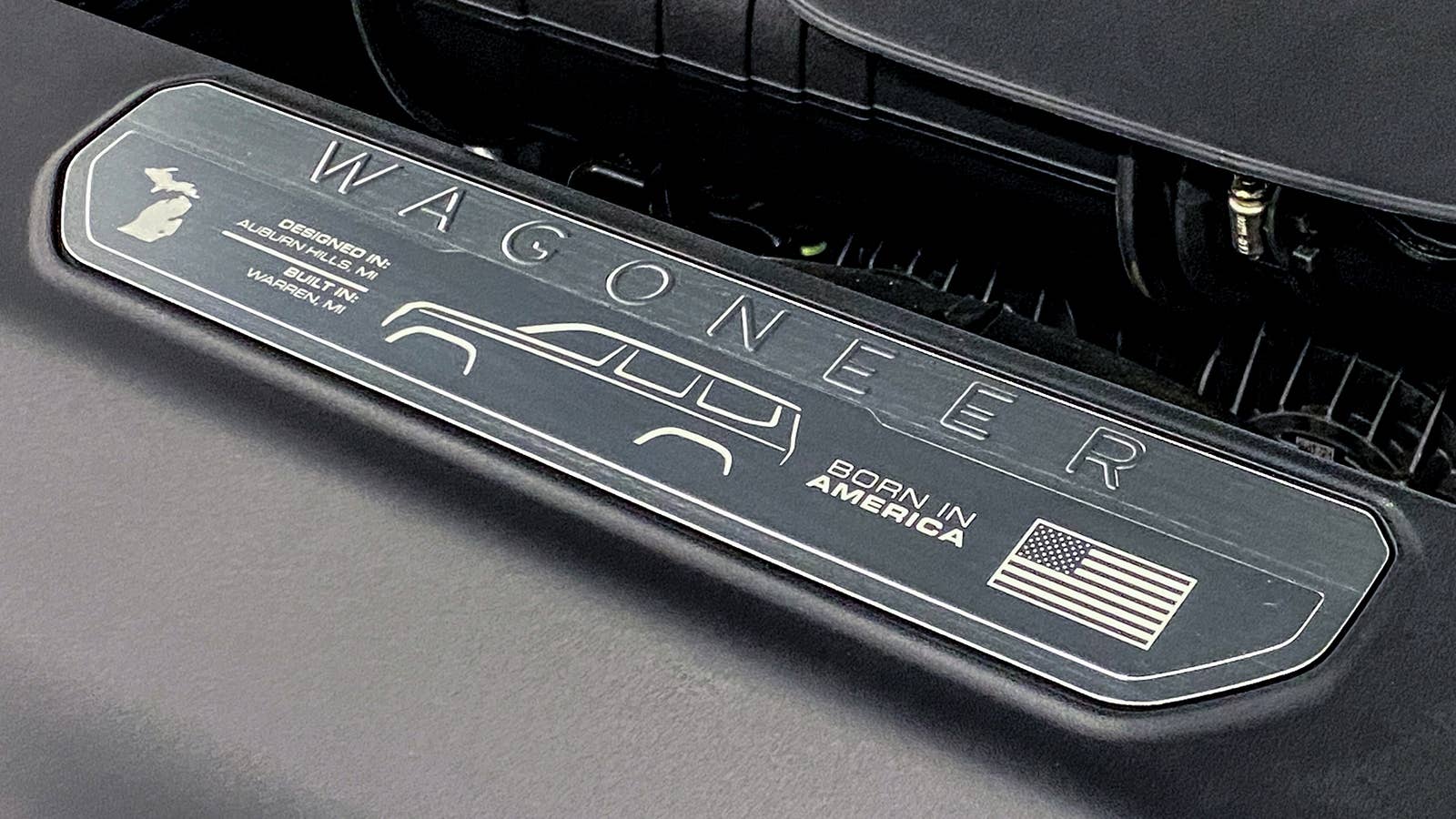 Jeep Wagoneer L Hurricane Inline-6