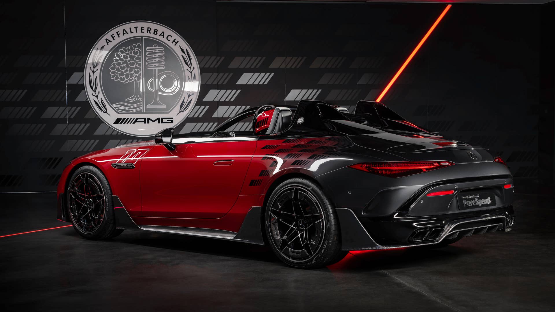2024 / Concept Mercedes-AMG PureSpeed / Exterieurfarbe Le Mans Rot & graphitgrau Metallic 2024 / Concept Mercedes-AMG PureSpeed / exterieur color Le Mans red& graphitgrey metallic