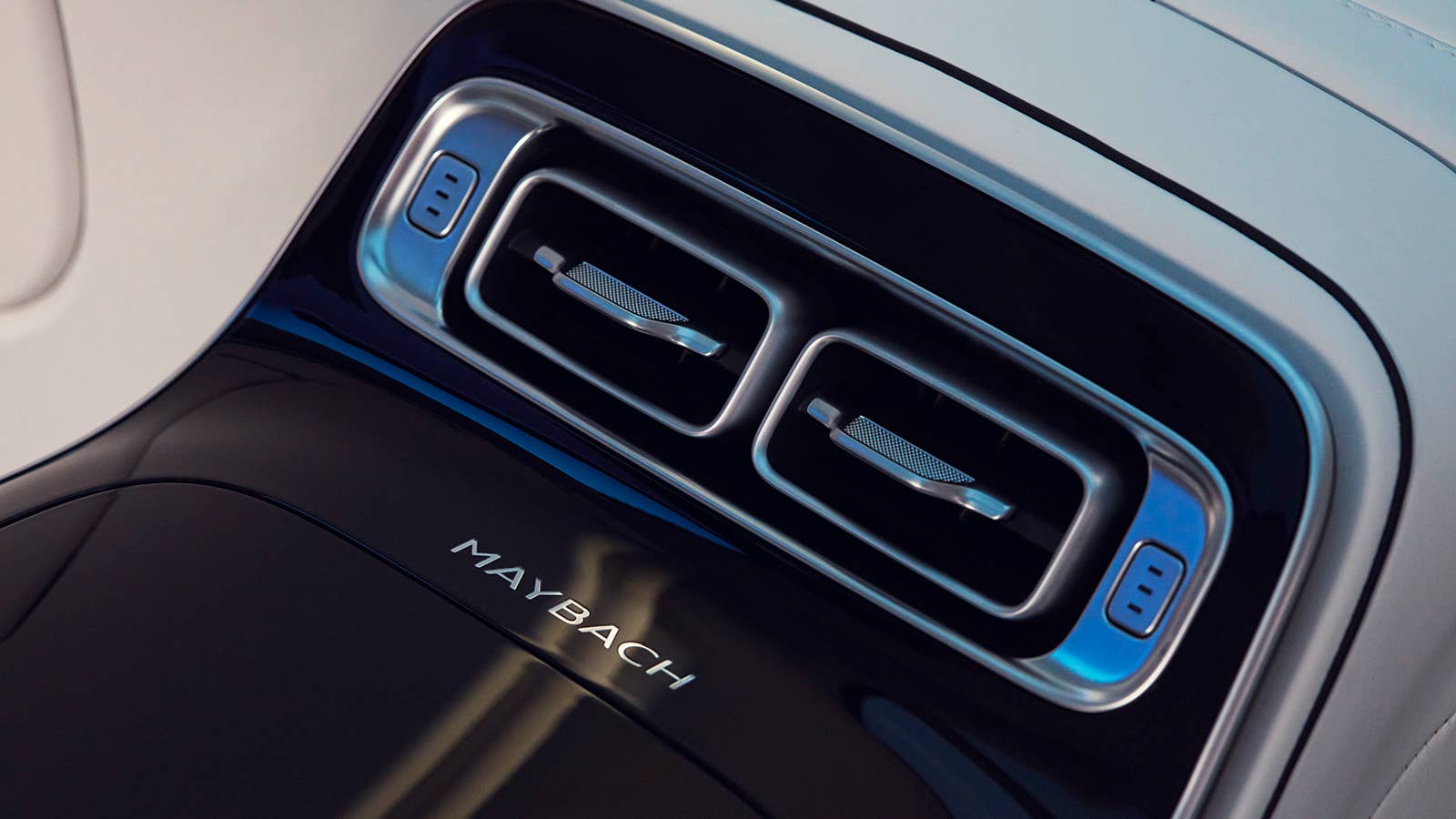 Mercedes-Maybach S 680 Haute Voiture