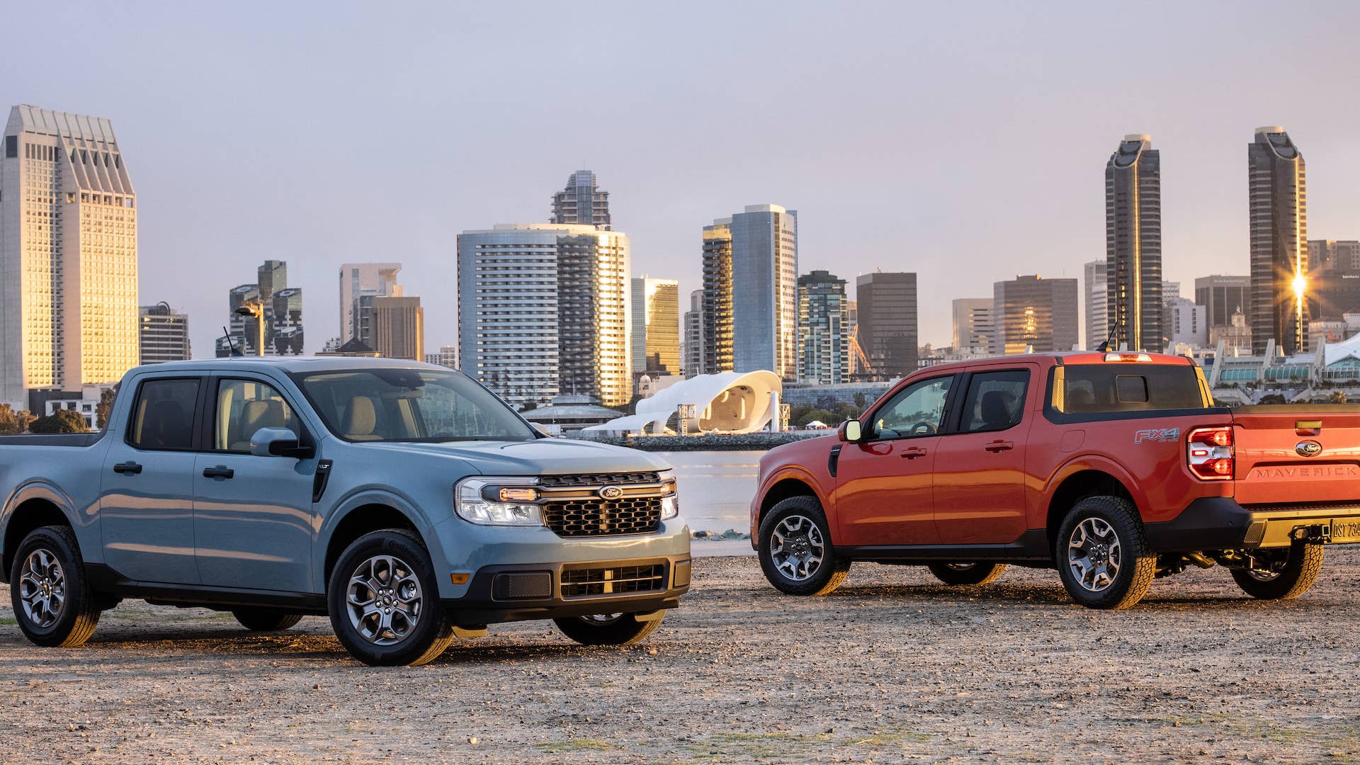 2022 Ford Maverick Hybrid XLT and 2L-EcoBoost AWD Lariat. Preproduction vehicle with optional equipment shown. Available fall 2021.