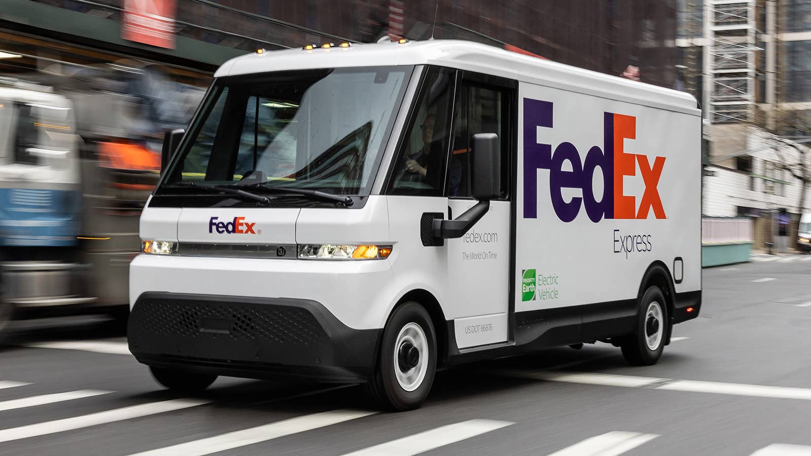 BrightDrop’s Stephen Marlin achieved the GUINNESS WORLD RECORDS® title for greatest distance traveled by an electric van on a single charge, in a BrightDrop Zevo 600, with a journey from New York City to Washington, D.C.