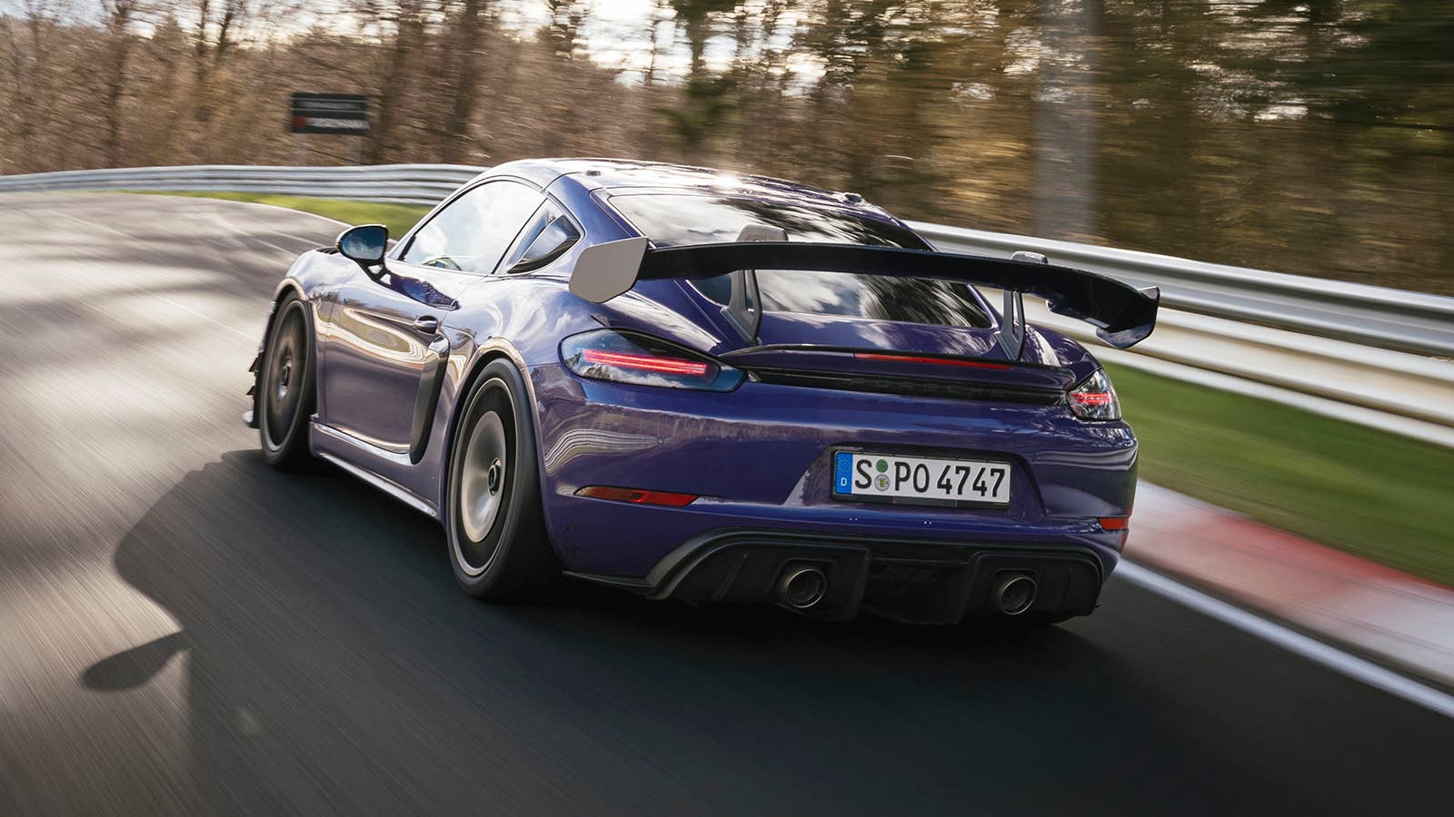 Porsche 718 Cayman GT4 RS Manthey Kit