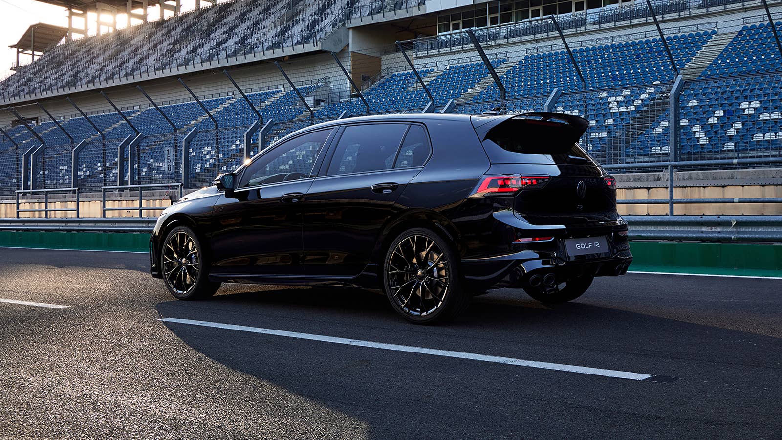 2025 VW Golf R Black Edition