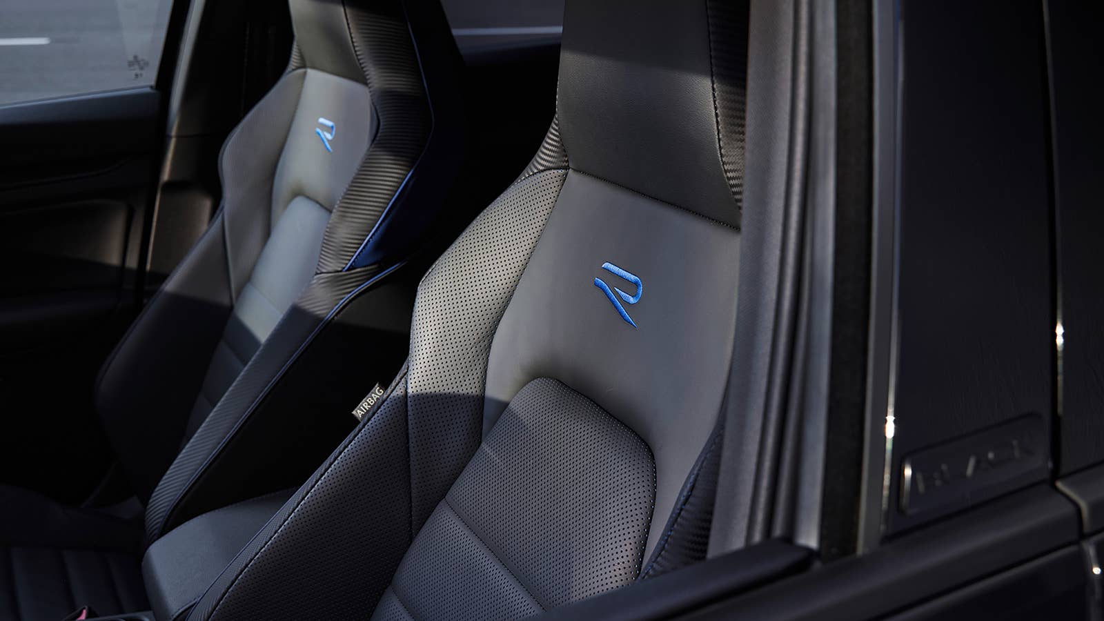 2025 VW Golf R Black Edition