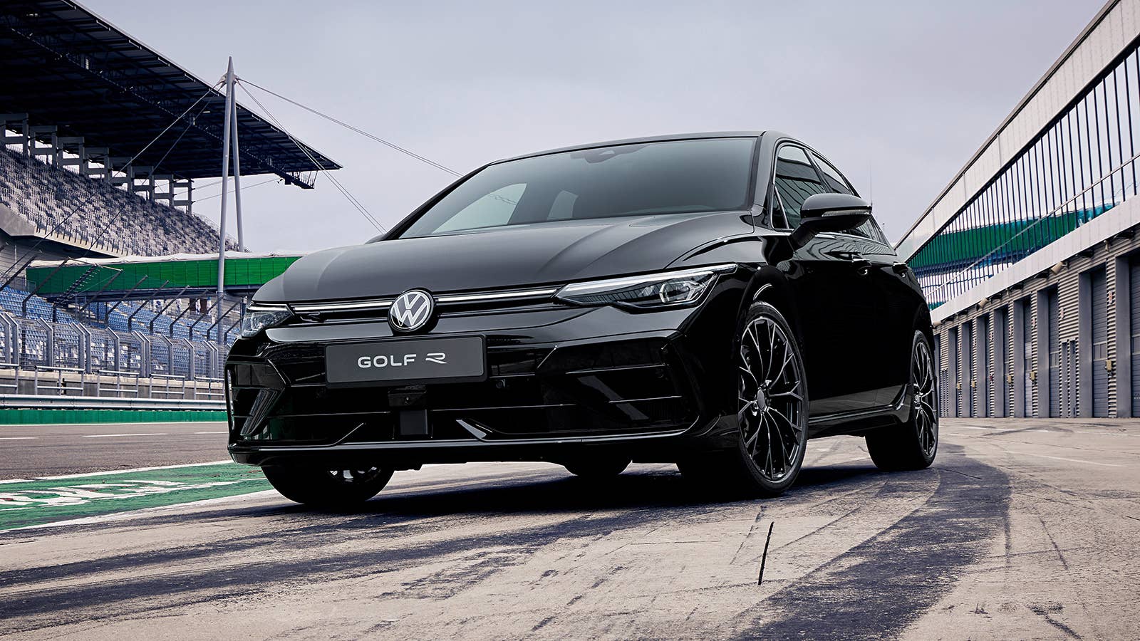 2025 VW Golf R Black Edition