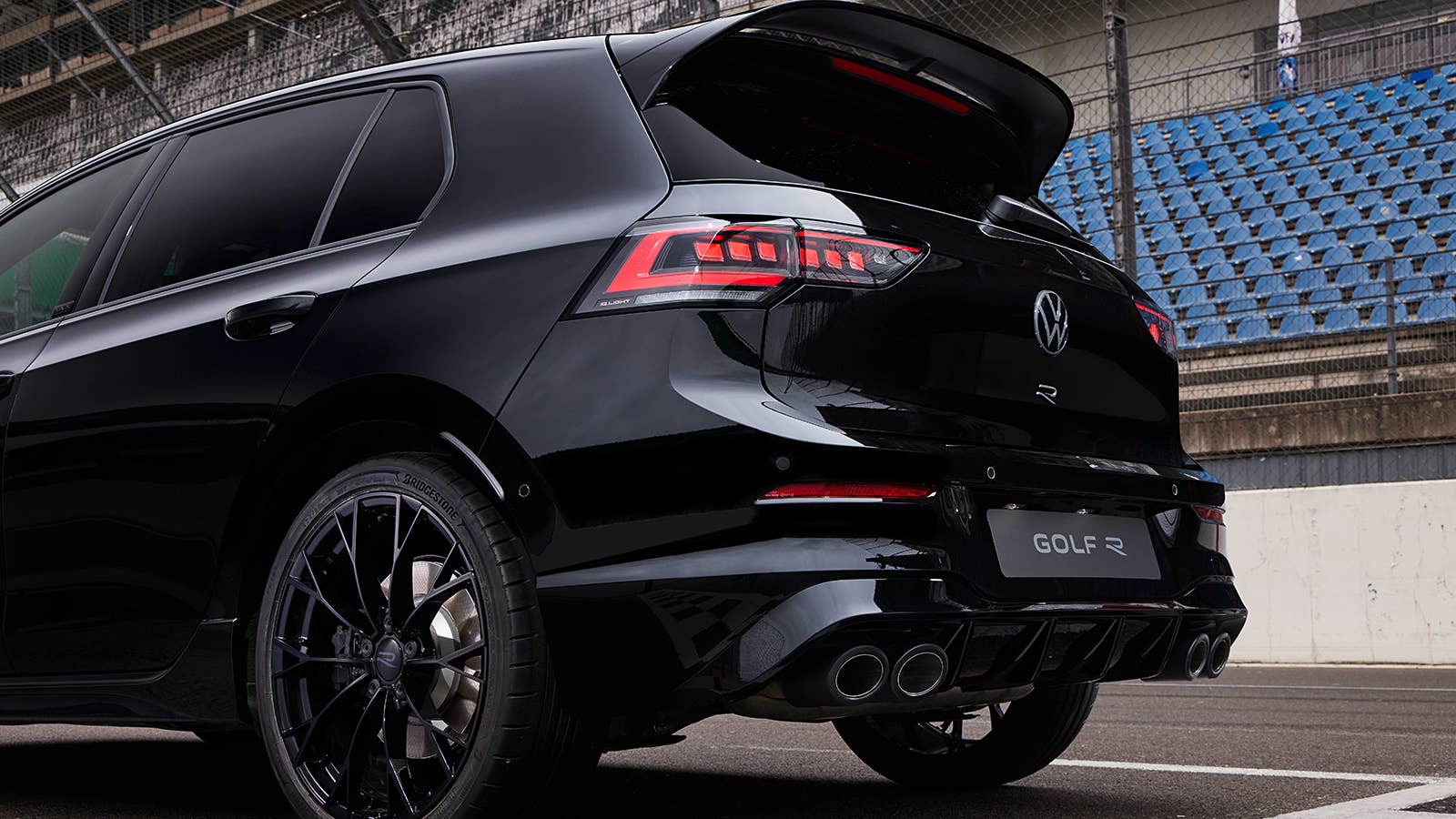 2025 VW Golf R Black Edition
