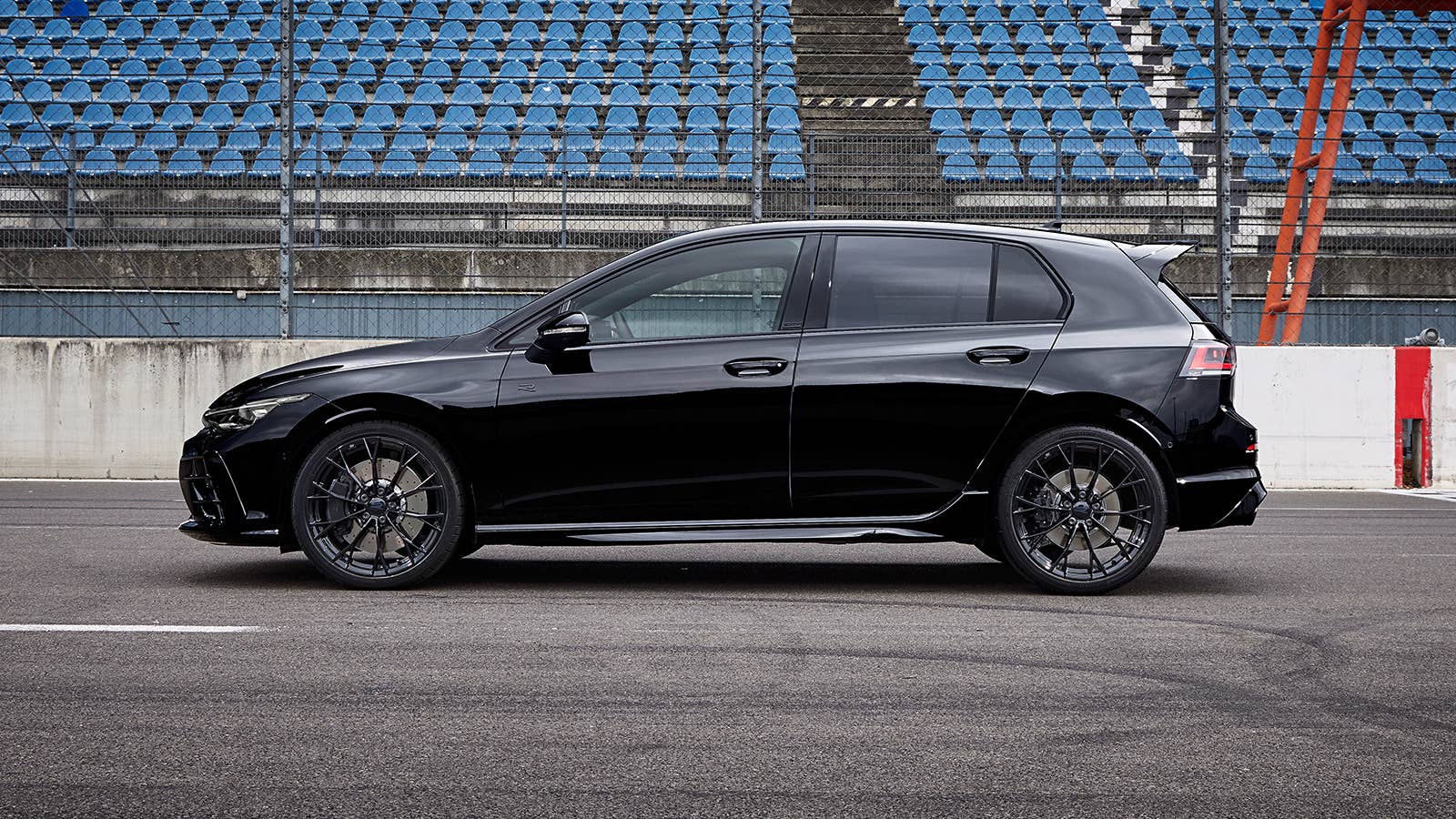2025 VW Golf R Black Edition in black side view
