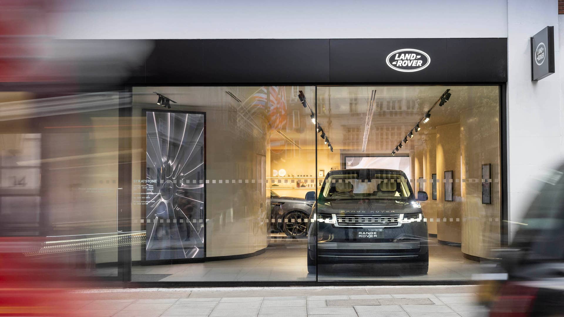 2023 Range Rover SV Lansdowne Edition costs $300,000, just one reason ...