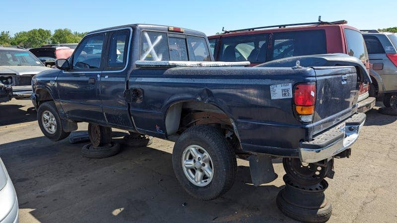Junkyard Gem: 1995 Mazda B4000 LE Cab Plus - Autoblog