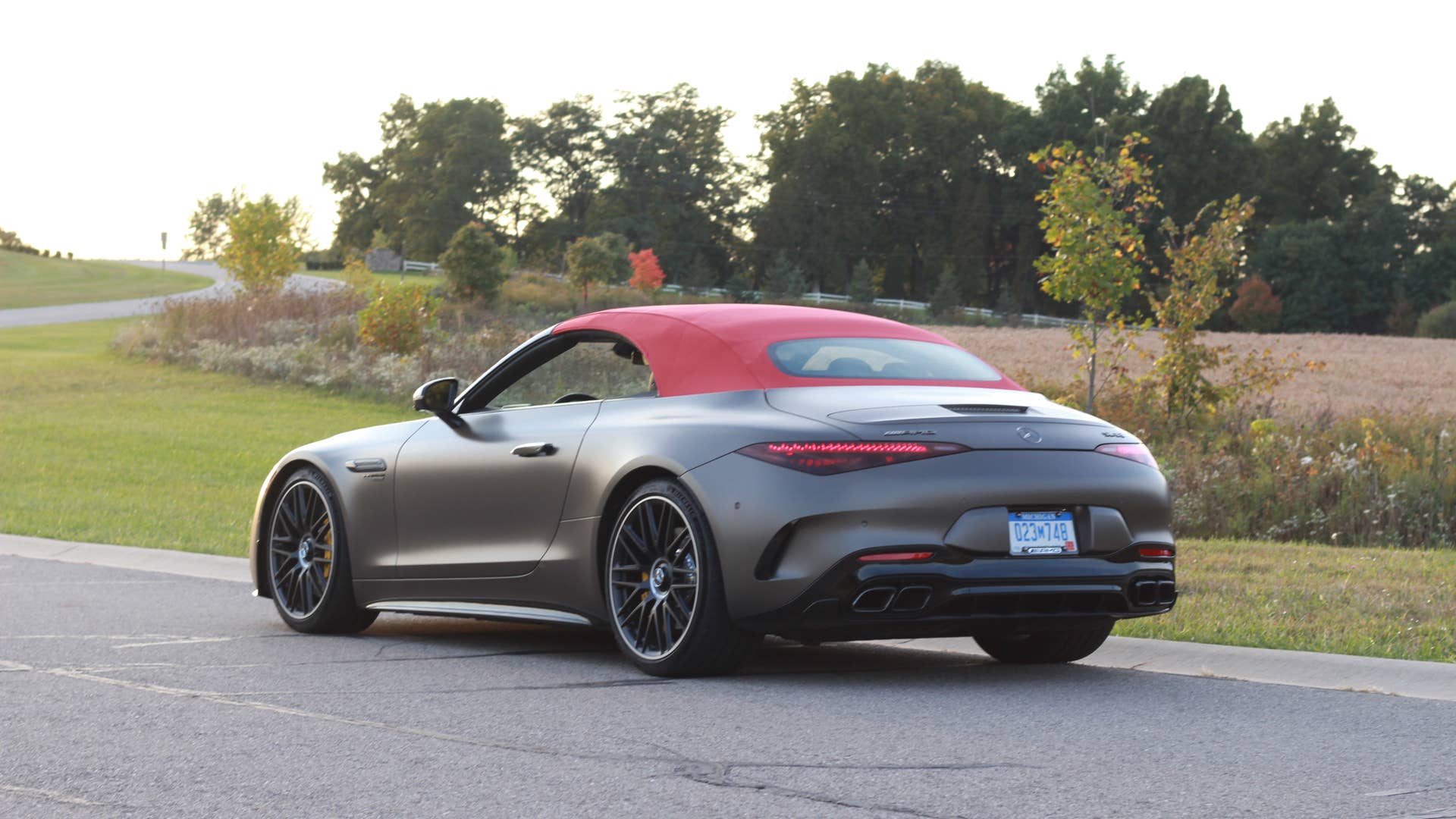 2023 Mercedes-AMG SL 63 Road Test: A GT car moonlighting as a sports ...