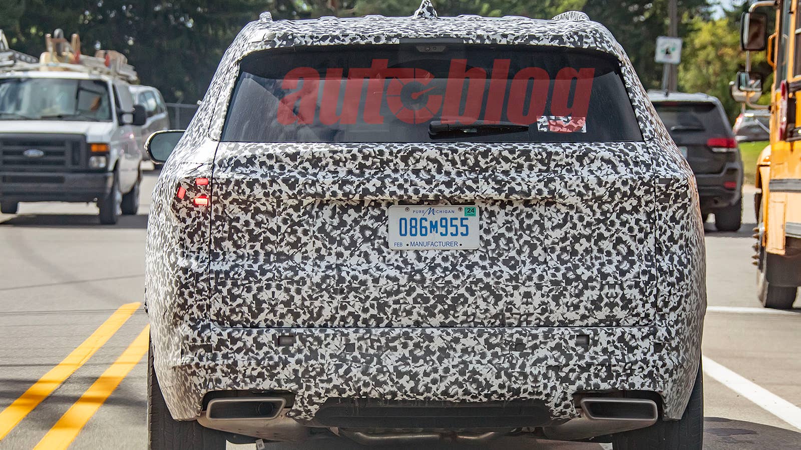 Next-generation Buick Enclave spotted with Wildcat looks - Autoblog