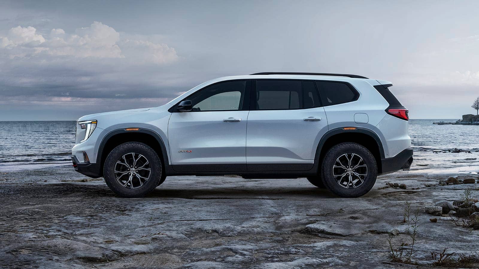 2024 GMC Acadia AT4