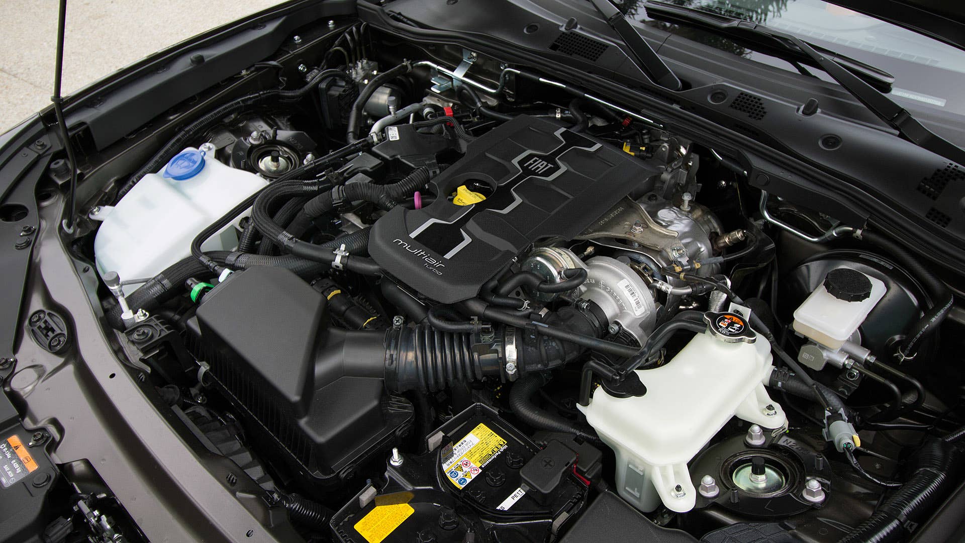 2017 Fiat 124 Spider engine