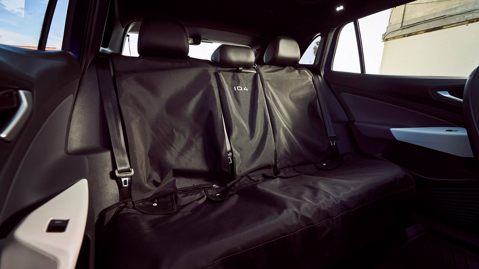 VW ID.4 Accessories Concept