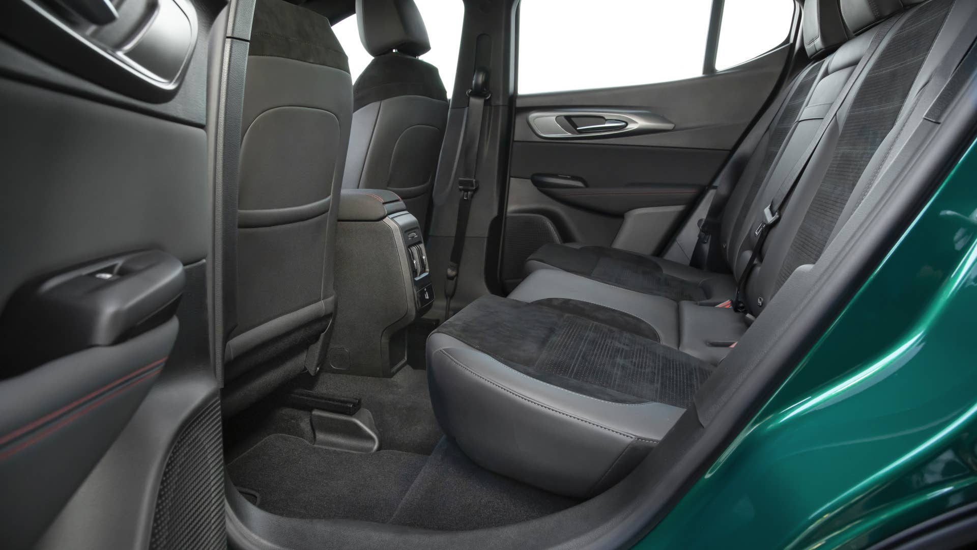 2024 Alfa Romeo Tonale interior rear seat (European spec shown)