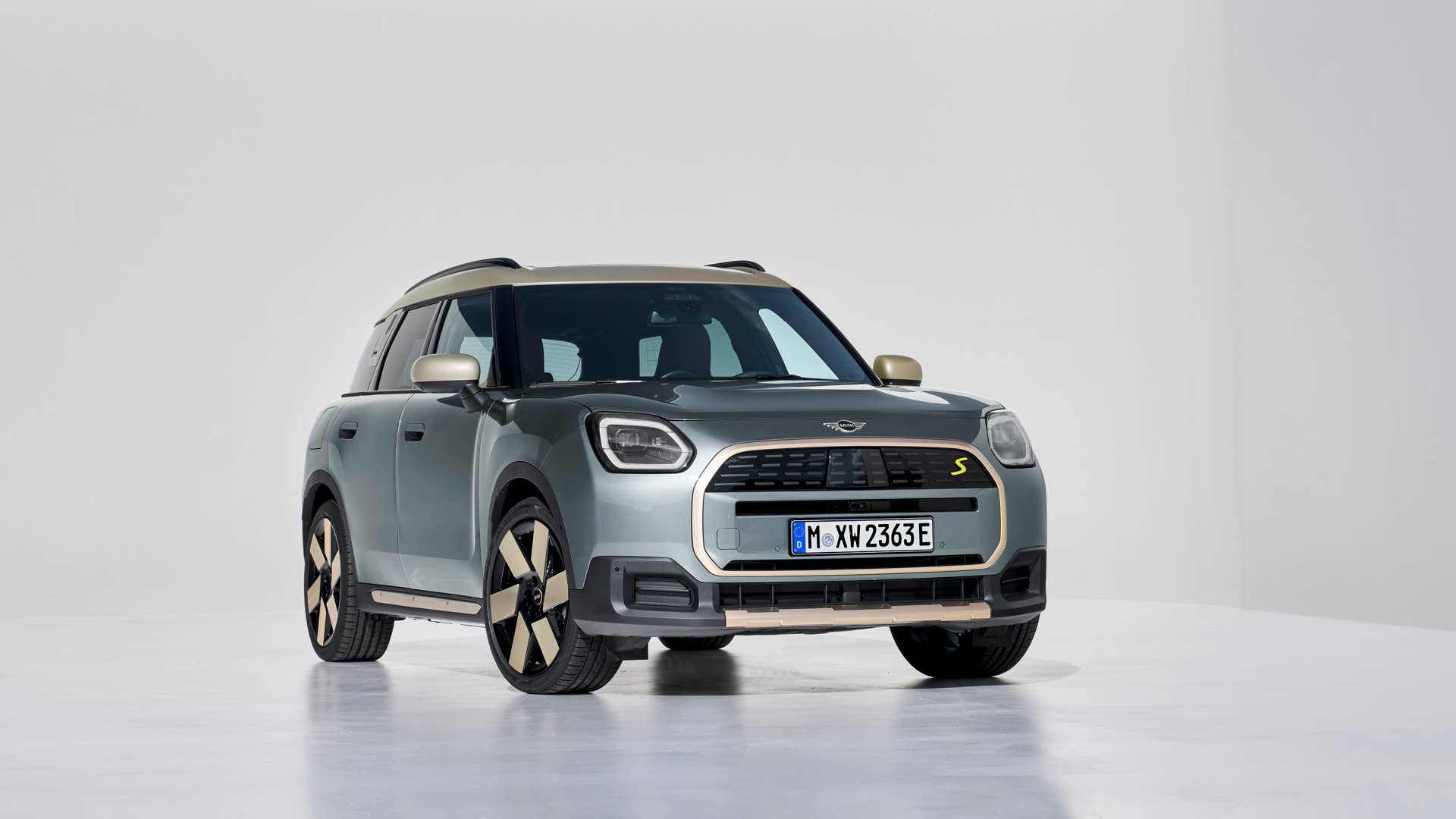 2025 Mini Countryman goes electric, gets bigger at Munich Motor Show ...