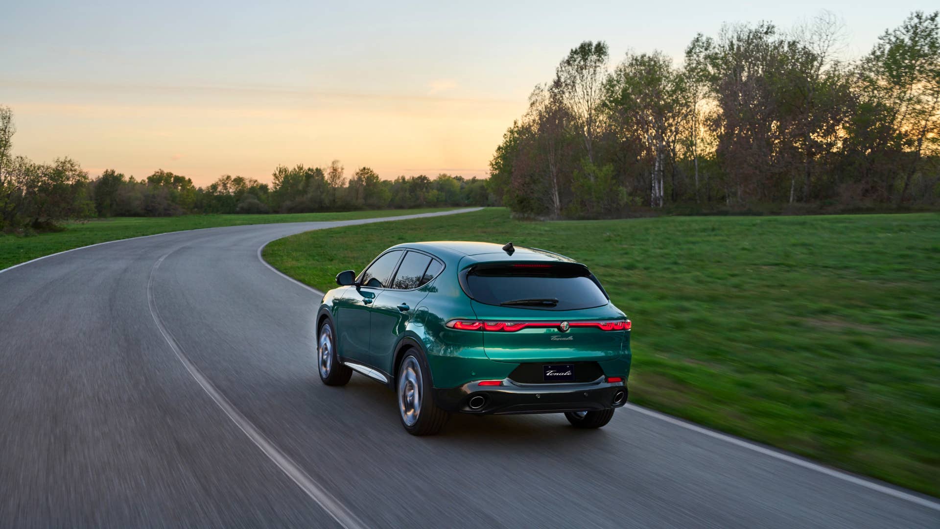 2024 Alfa Romeo Tonale exterior rear driving