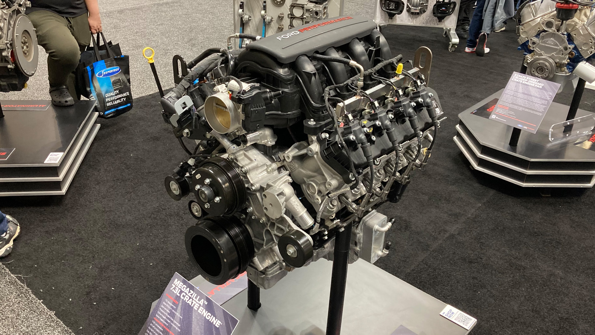 Ford Megazilla crate engine rumbles into Indianapolis - Autoblog