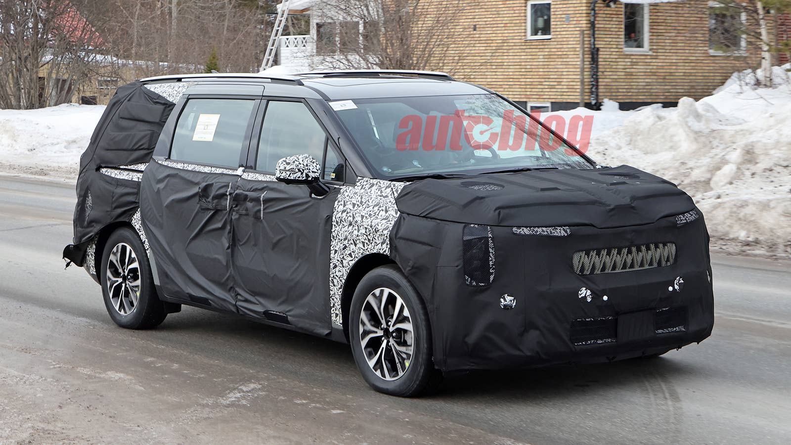 Kia Carnival prototype