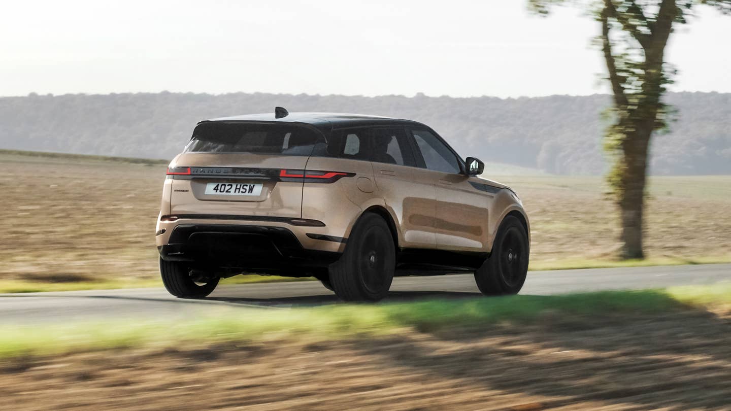 2024 Range Rover Evoque Review: Fashion for the city, skills for the ...
