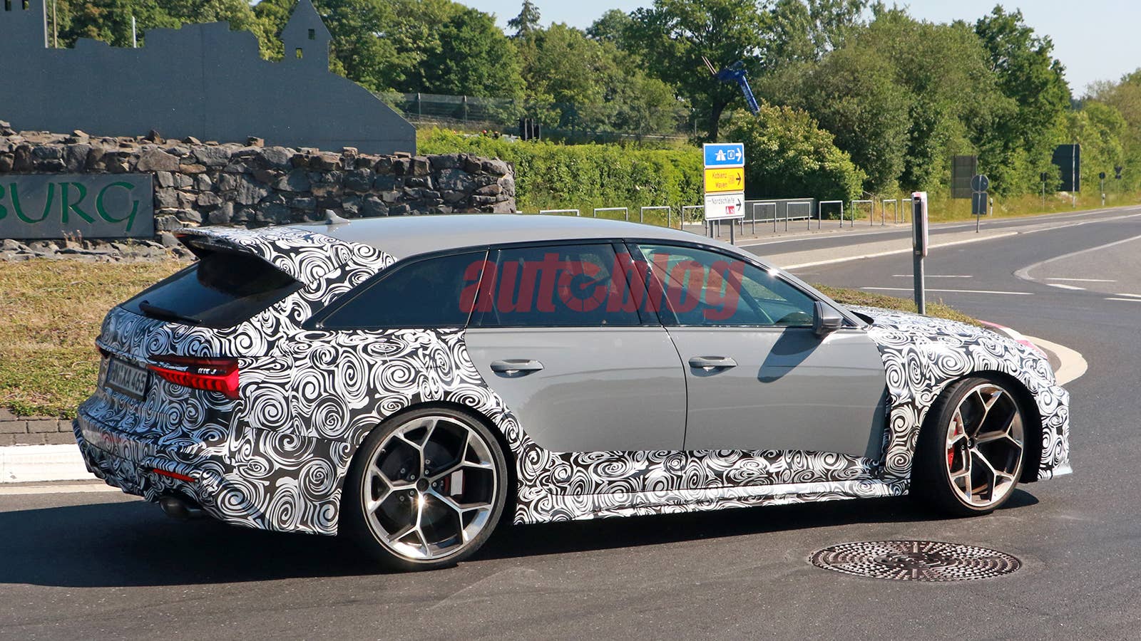 Audi RS 6 high-performance prototype