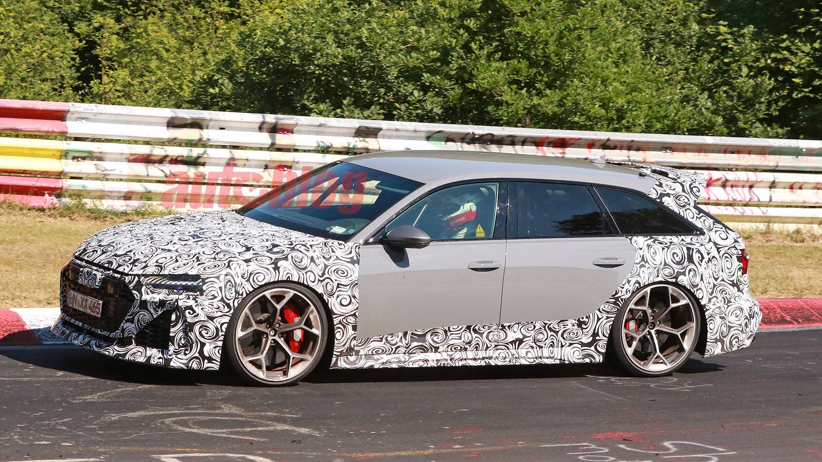 Audi RS 6 high-performance prototype