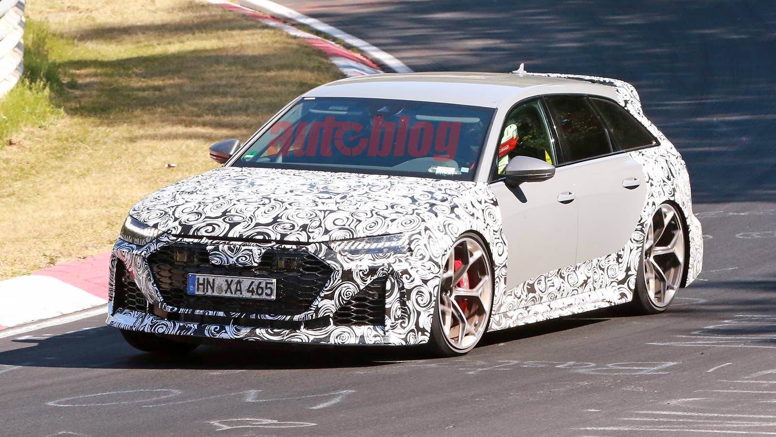 Audi RS 6 high-performance prototype