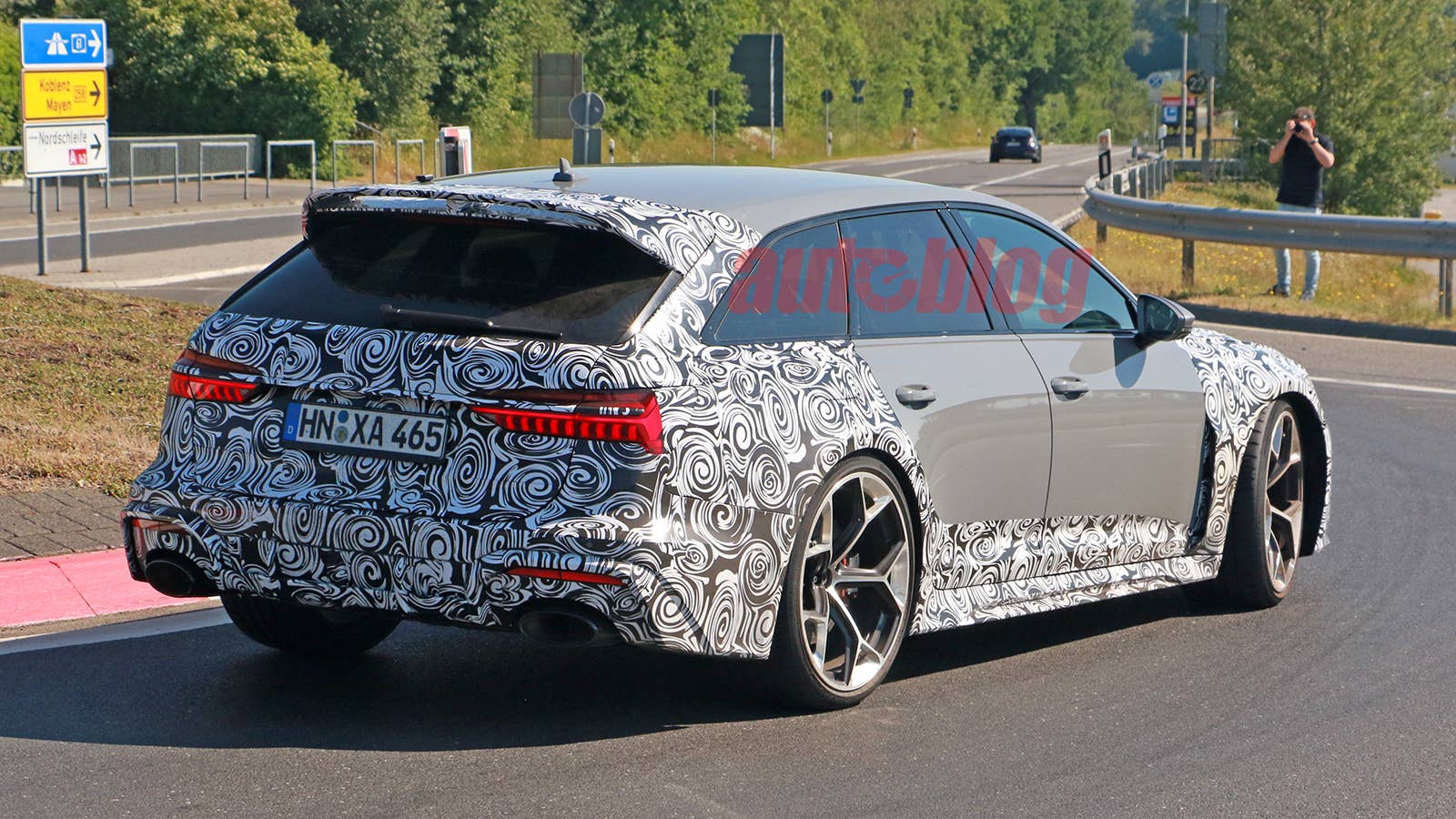 Audi RS 6 high-performance prototype