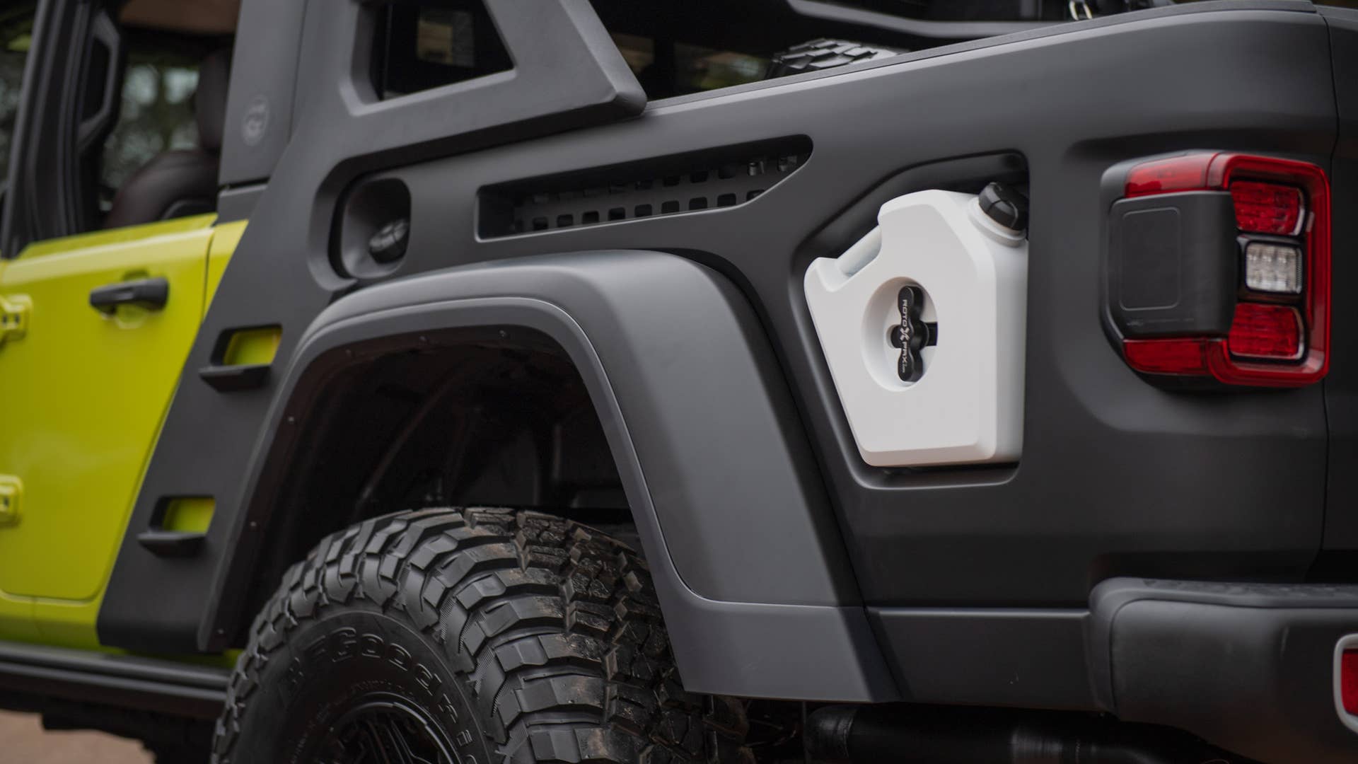 Jeep® Gladiator Rubicon Sideburn Concept