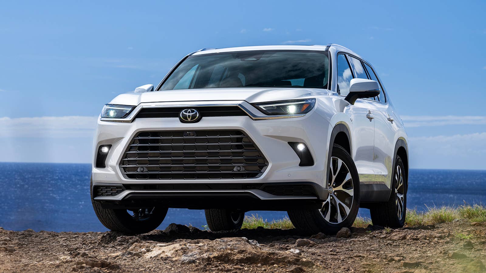2024 Toyota Grand Highlander Limited Hybrid Max