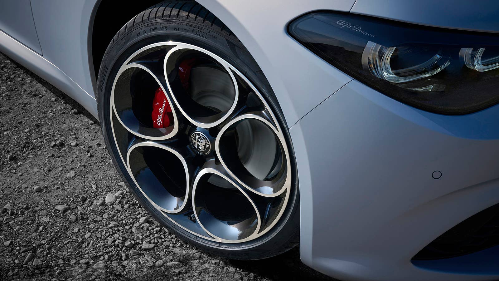2024 Alfa Romeo Giulia Competizione