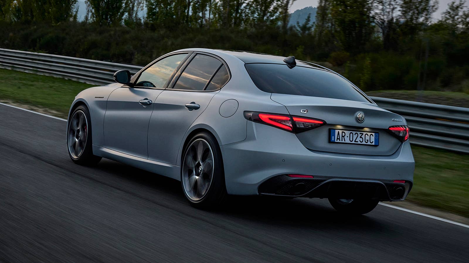 2024 Alfa Romeo Giulia Competizione