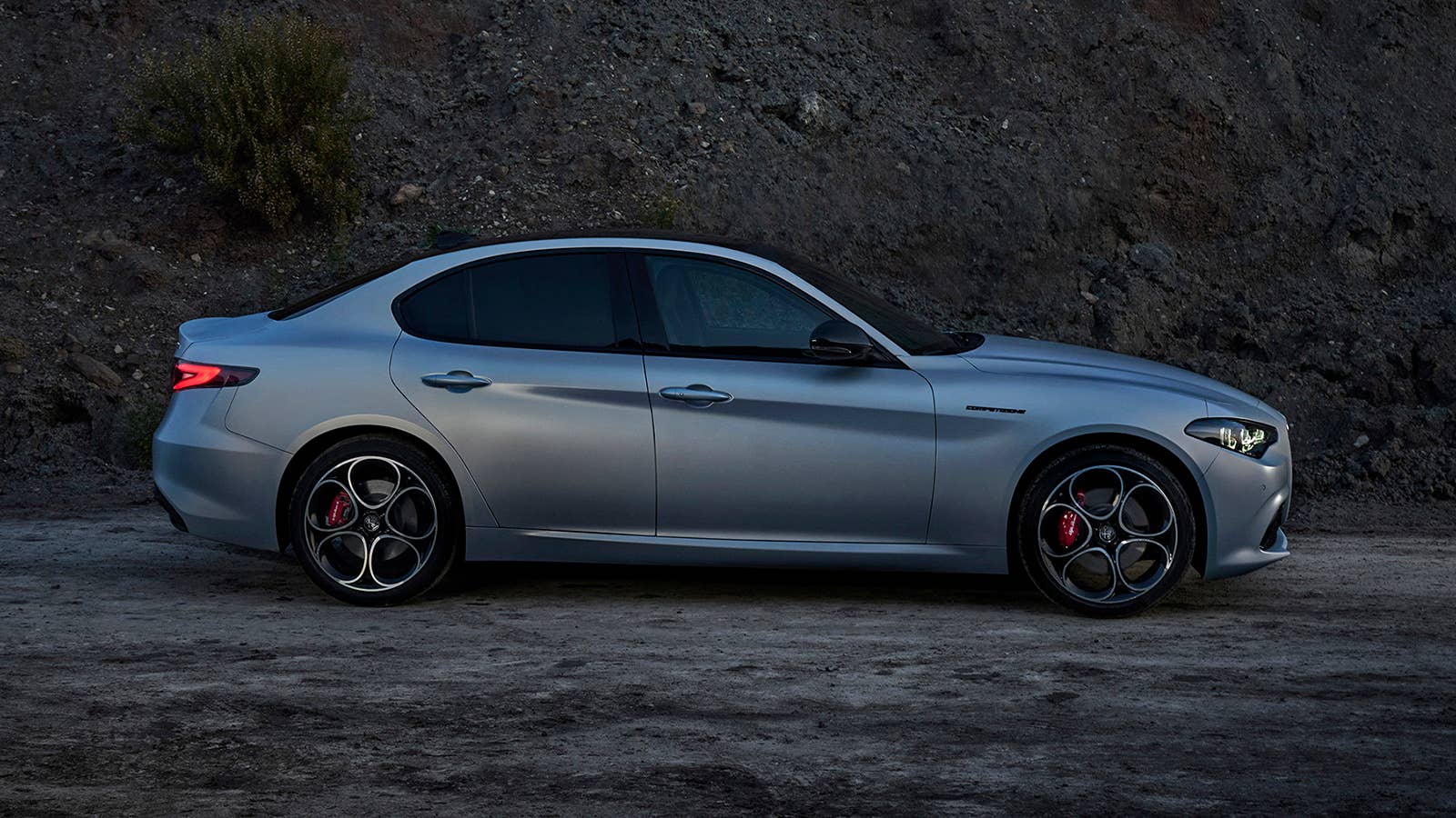 2024 Alfa Romeo Giulia Competizione