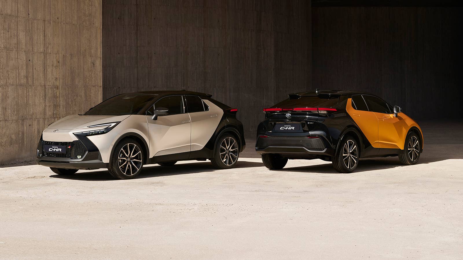 2023 Toyota C-HR revealed with hybrid powertrains - Autoblog