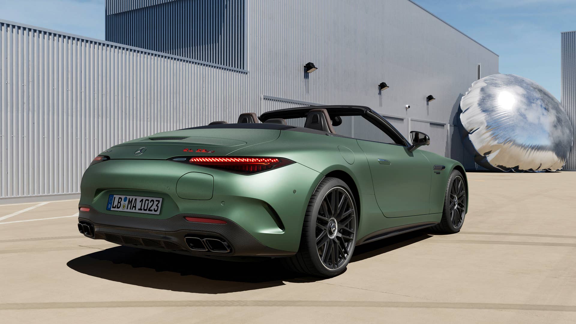 Mercedes-AMG SL 63 S E PERFORMANCE (Kraftstoffverbrauch gewichtet, kombiniert 7,7 l/100 km; Stromverbrauch gewichtet, kombiniert 11,5 kWh/100 km, CO2-Emissionen gewichtet, kombiniert 175 g/km)// Mercedes-AMG SL 63 S E PERFORMANCE (combined fuel consumption, weighted: 7.7 l/100 km, combined electrical power consumption, weighted: 11.5 kWh/100 km, combined CO₂ emissions, weighted: 175 g/km)
