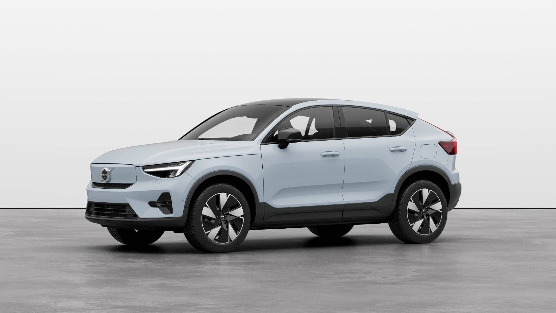 Rear-wheel drive, more range and faster charging for fully electric Volvo C40 and XC40 models