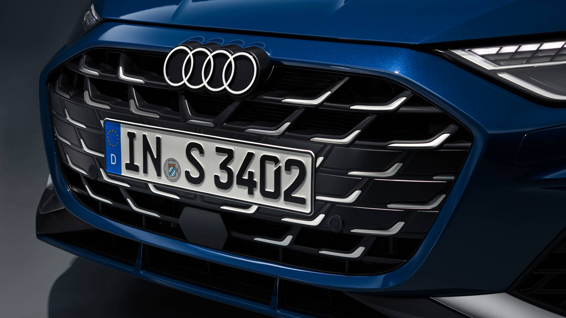 Detail, Colour: Ascari blue metallic